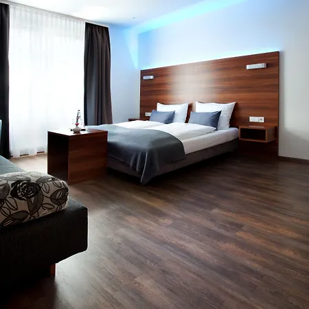 Schlotzeria I Cafe I Eis Bed & Breakfast