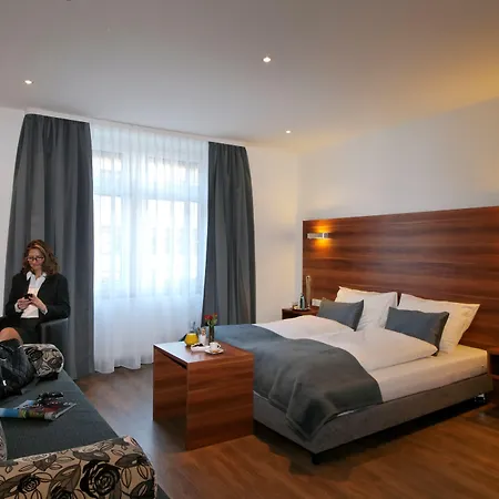 Couette-café Schlotzeria I Café I Eis 3*